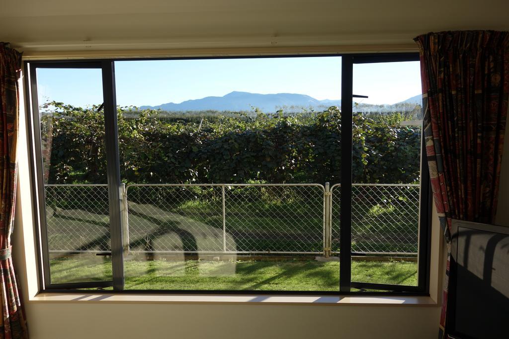 Avalon Manor Motel Motueka Bagian luar foto