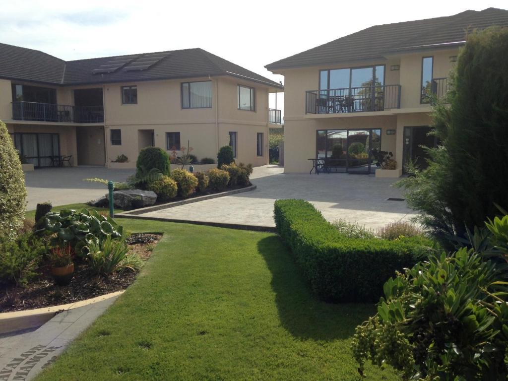 Avalon Manor Motel Motueka Bagian luar foto