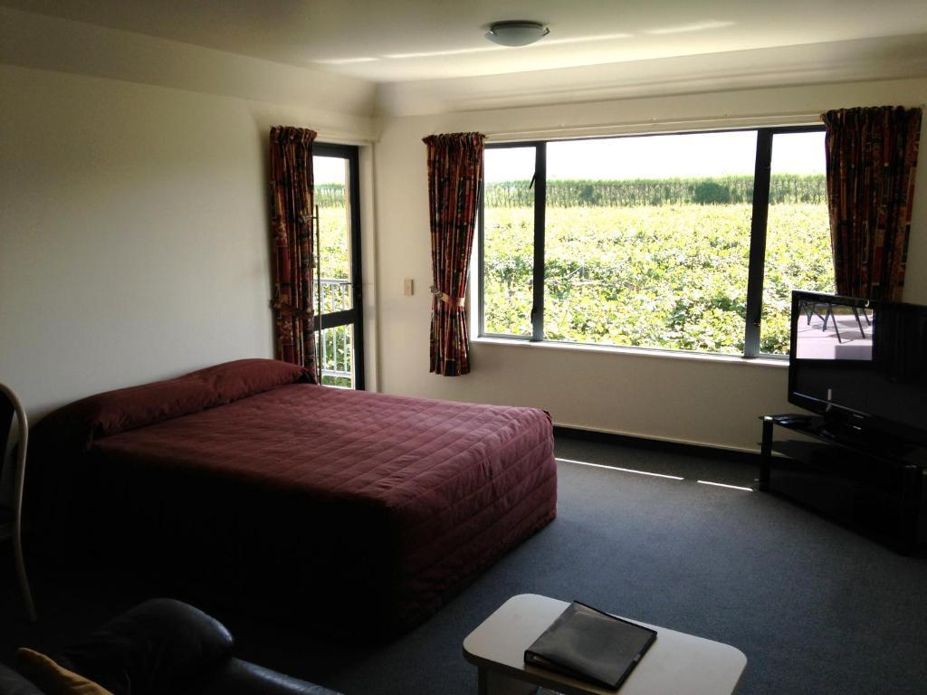 Avalon Manor Motel Motueka Bagian luar foto
