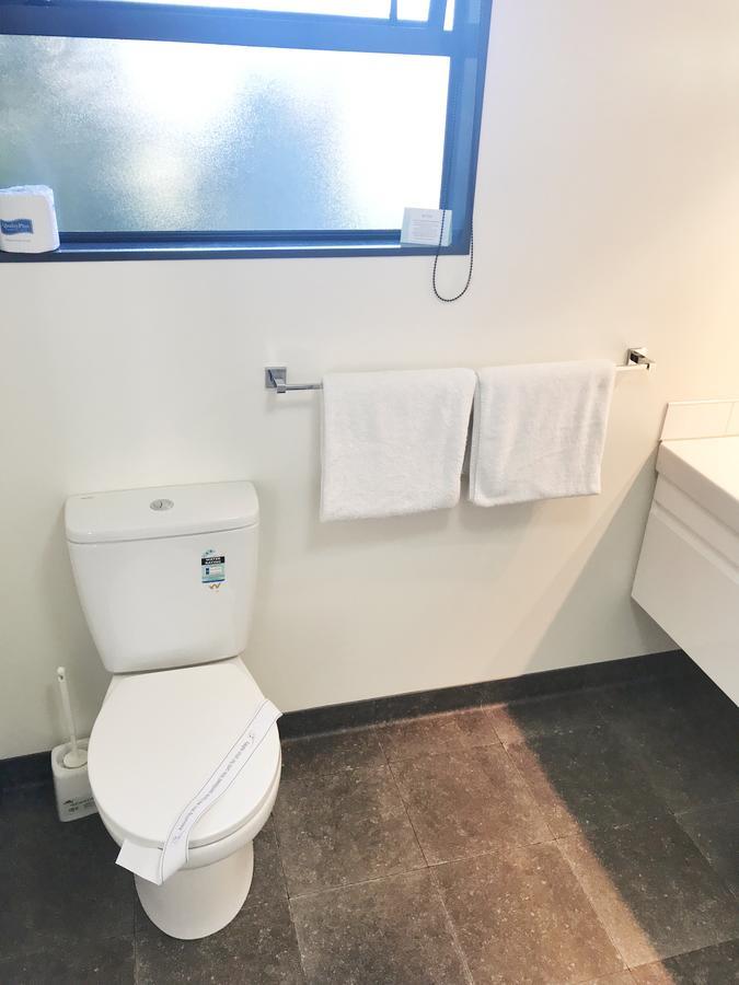 Avalon Manor Motel Motueka Bagian luar foto