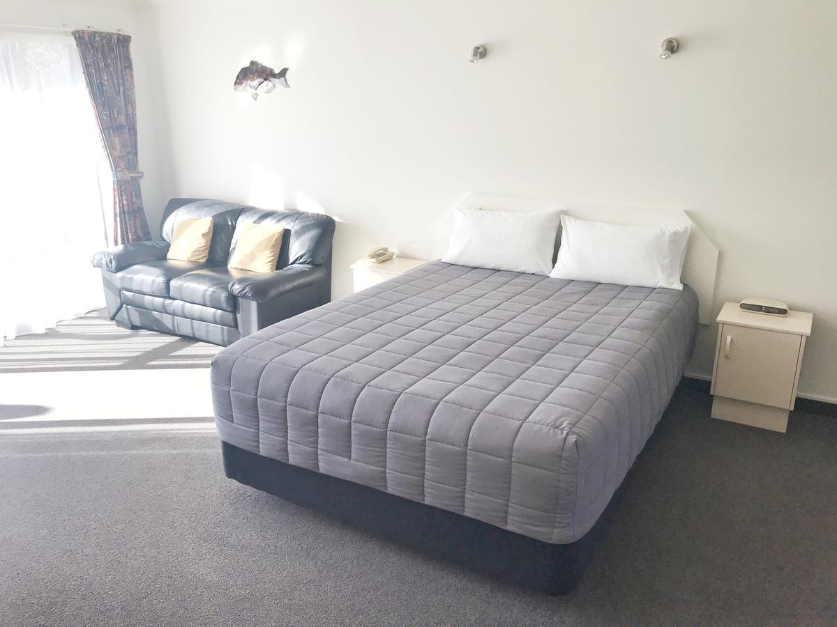 Avalon Manor Motel Motueka Bagian luar foto