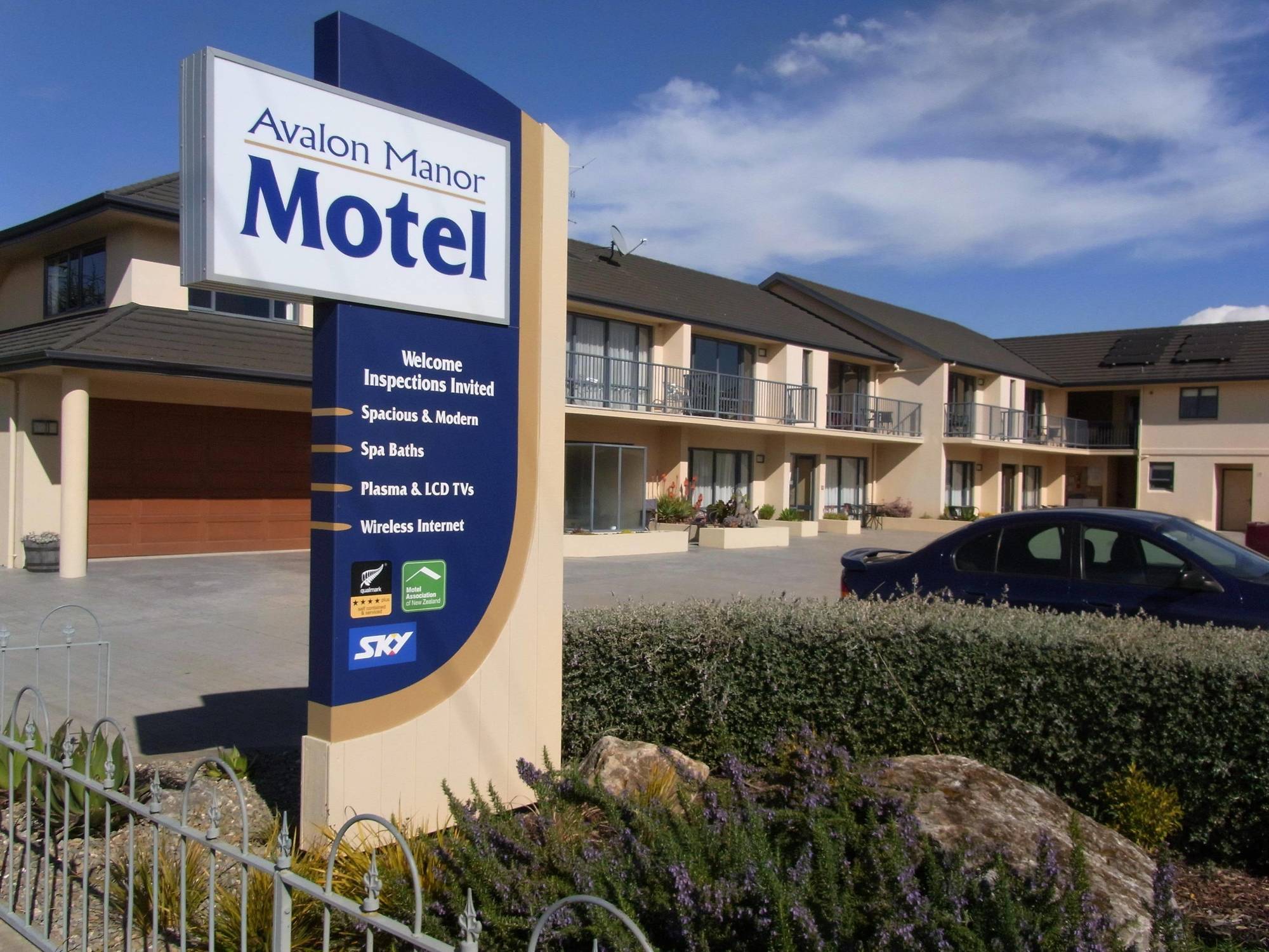 Avalon Manor Motel Motueka Bagian luar foto